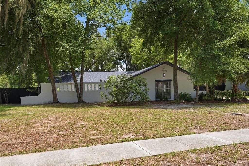 For Sale: $625,000 (3 beds, 2 baths, 2181 Square Feet)