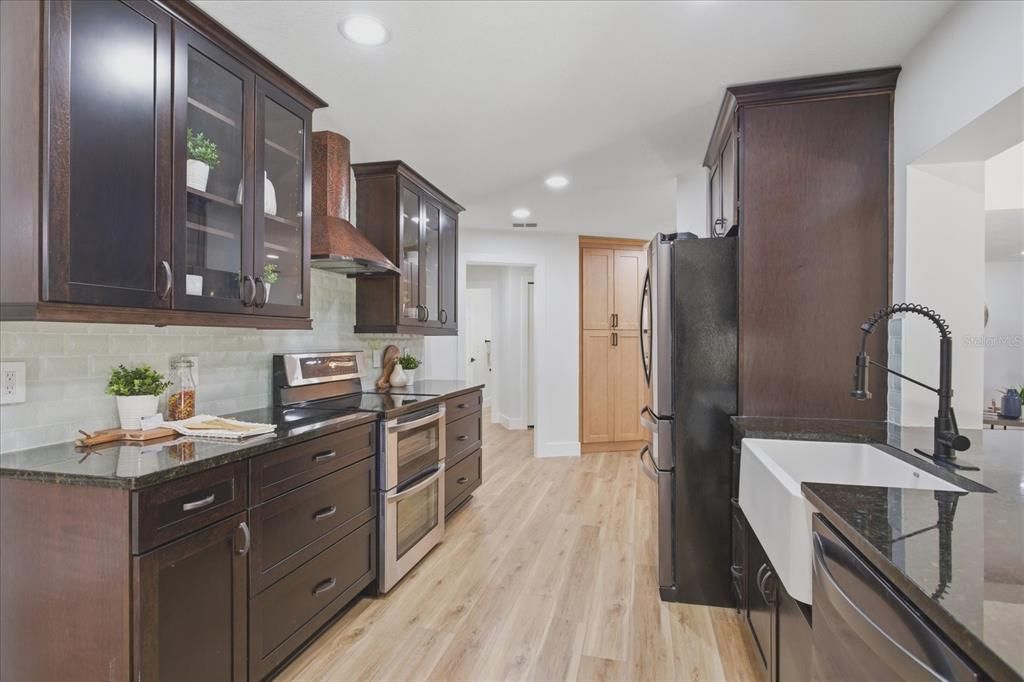 For Sale: $625,000 (3 beds, 2 baths, 2181 Square Feet)