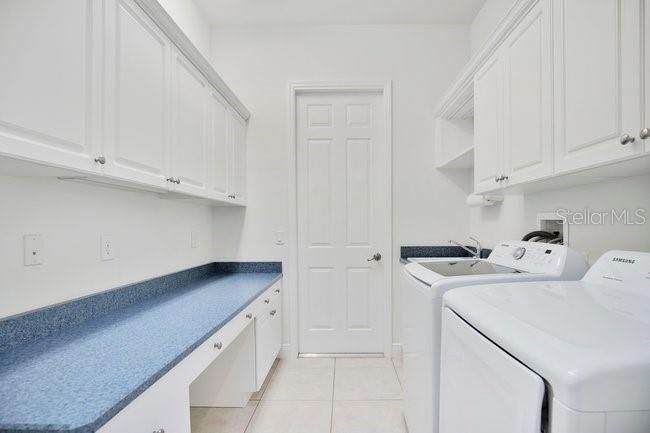 For Sale: $339,900 (2 beds, 2 baths, 1766 Square Feet)
