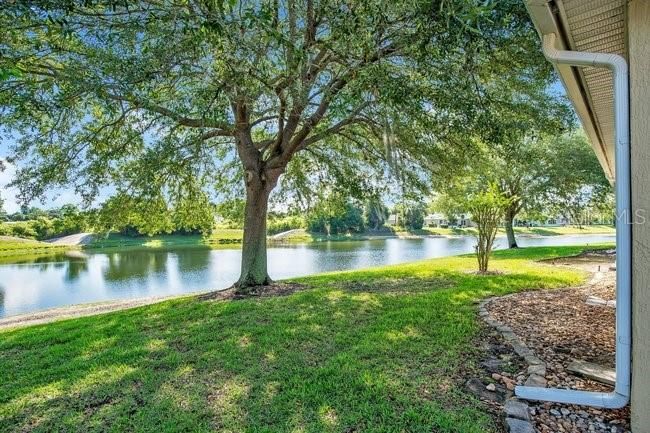 For Sale: $339,900 (2 beds, 2 baths, 1766 Square Feet)