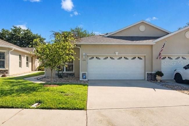 For Sale: $339,900 (2 beds, 2 baths, 1766 Square Feet)