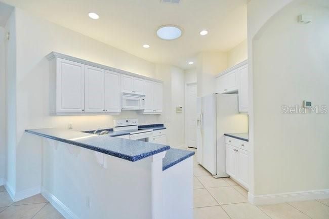 For Sale: $339,900 (2 beds, 2 baths, 1766 Square Feet)
