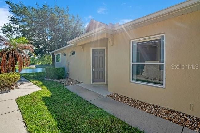 For Sale: $339,900 (2 beds, 2 baths, 1766 Square Feet)