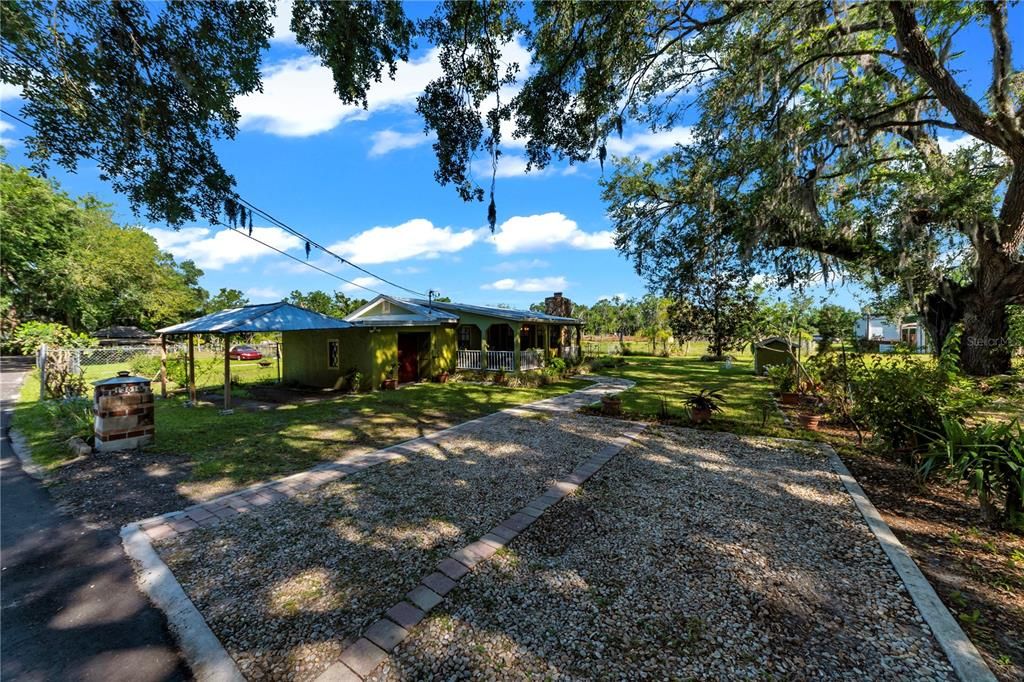 For Sale: $450,000 (3 beds, 2 baths, 1436 Square Feet)