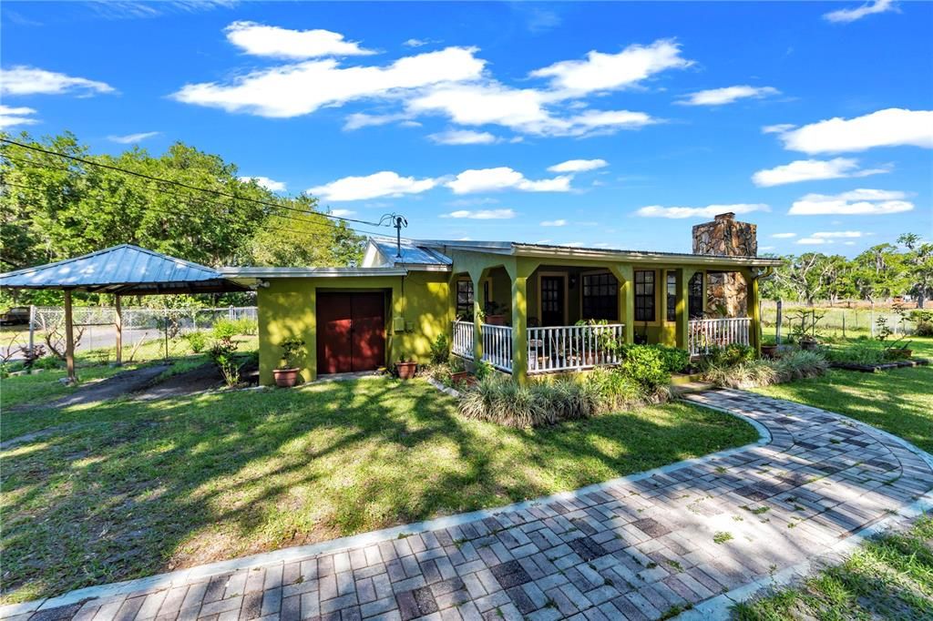 For Sale: $450,000 (3 beds, 2 baths, 1436 Square Feet)