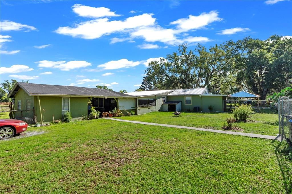 For Sale: $450,000 (3 beds, 2 baths, 1436 Square Feet)