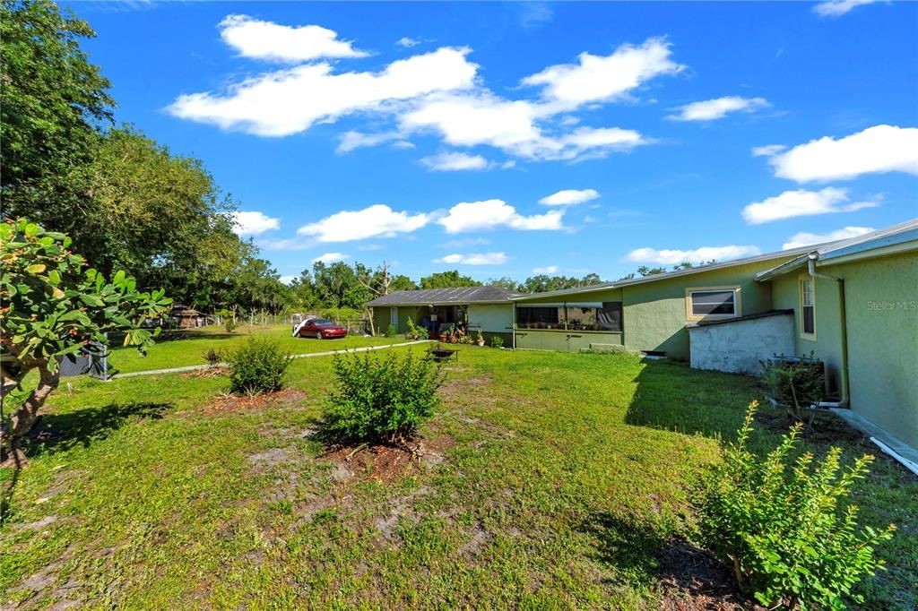 For Sale: $450,000 (3 beds, 2 baths, 1436 Square Feet)