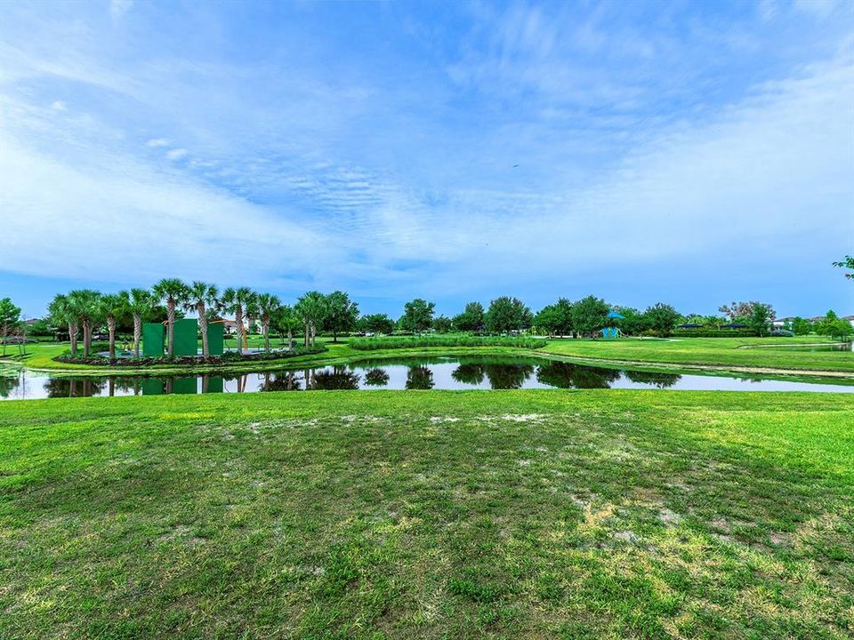 For Sale: $395,000 (5 beds, 2 baths, 2544 Square Feet)