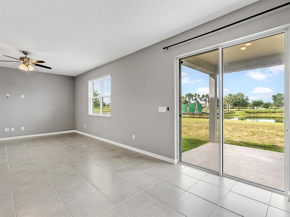 For Sale: $395,000 (5 beds, 2 baths, 2544 Square Feet)