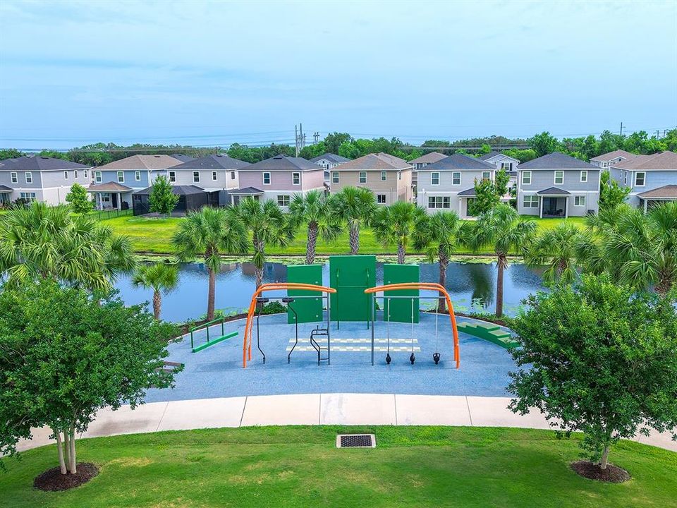 For Sale: $395,000 (5 beds, 2 baths, 2544 Square Feet)
