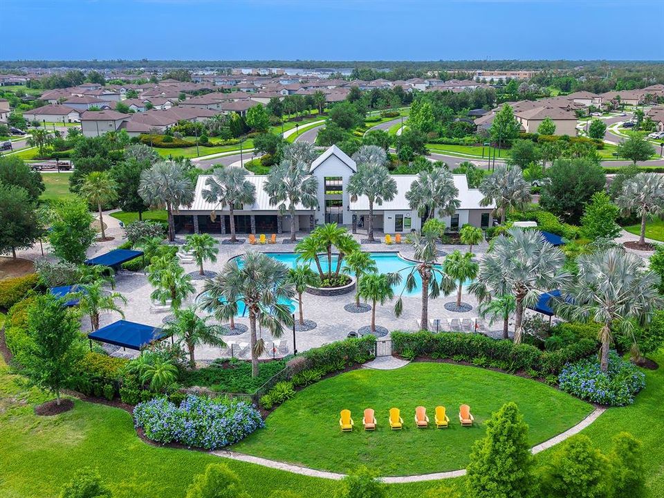 For Sale: $395,000 (5 beds, 2 baths, 2544 Square Feet)