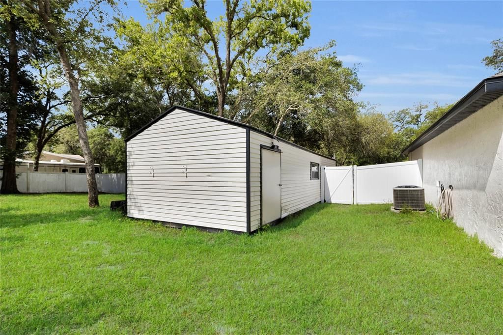Activo con contrato: $249,900 (3 camas, 2 baños, 1049 Pies cuadrados)