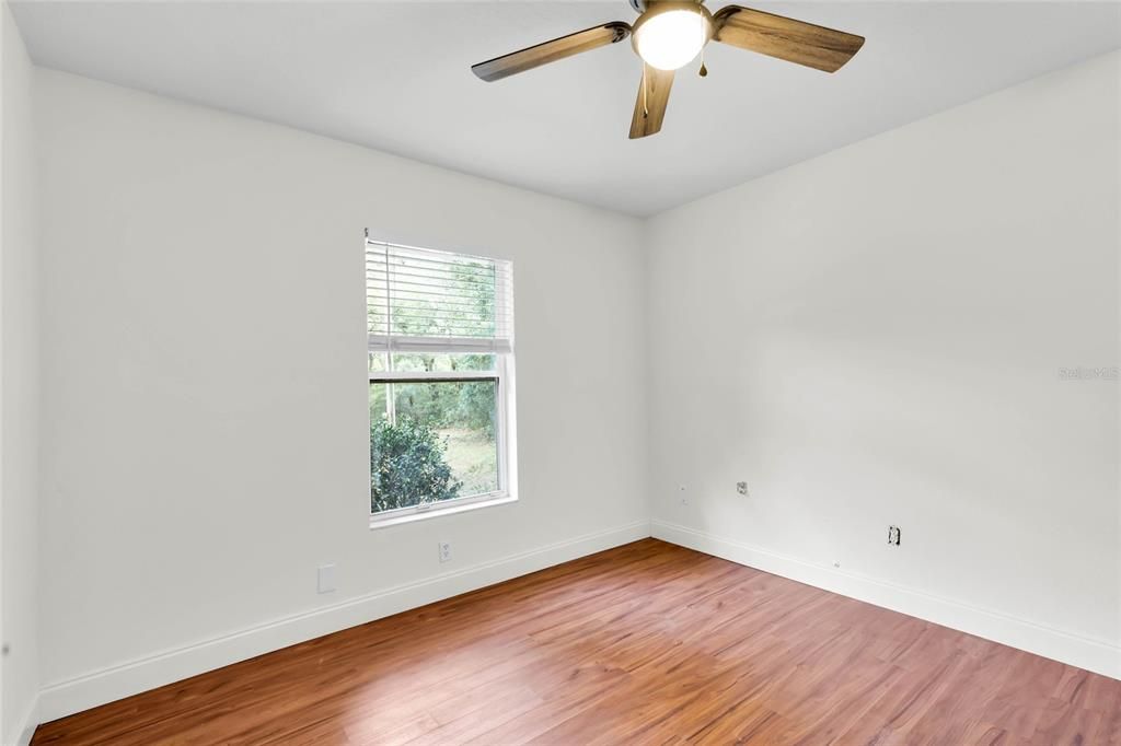 Activo con contrato: $249,900 (3 camas, 2 baños, 1049 Pies cuadrados)