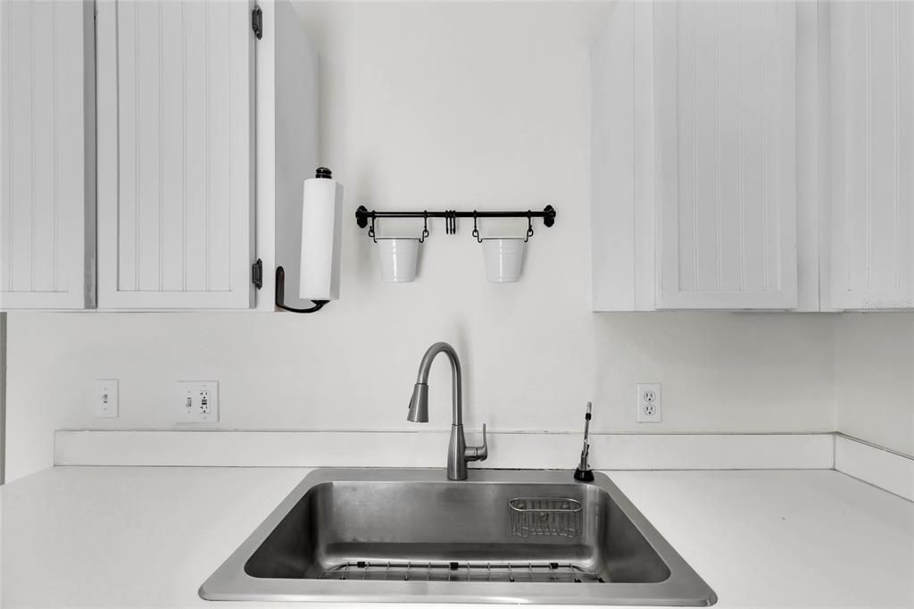 Activo con contrato: $249,900 (3 camas, 2 baños, 1049 Pies cuadrados)