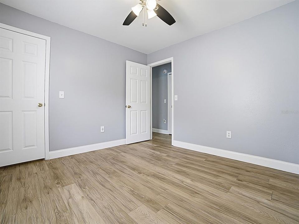 For Sale: $385,000 (3 beds, 2 baths, 1112 Square Feet)