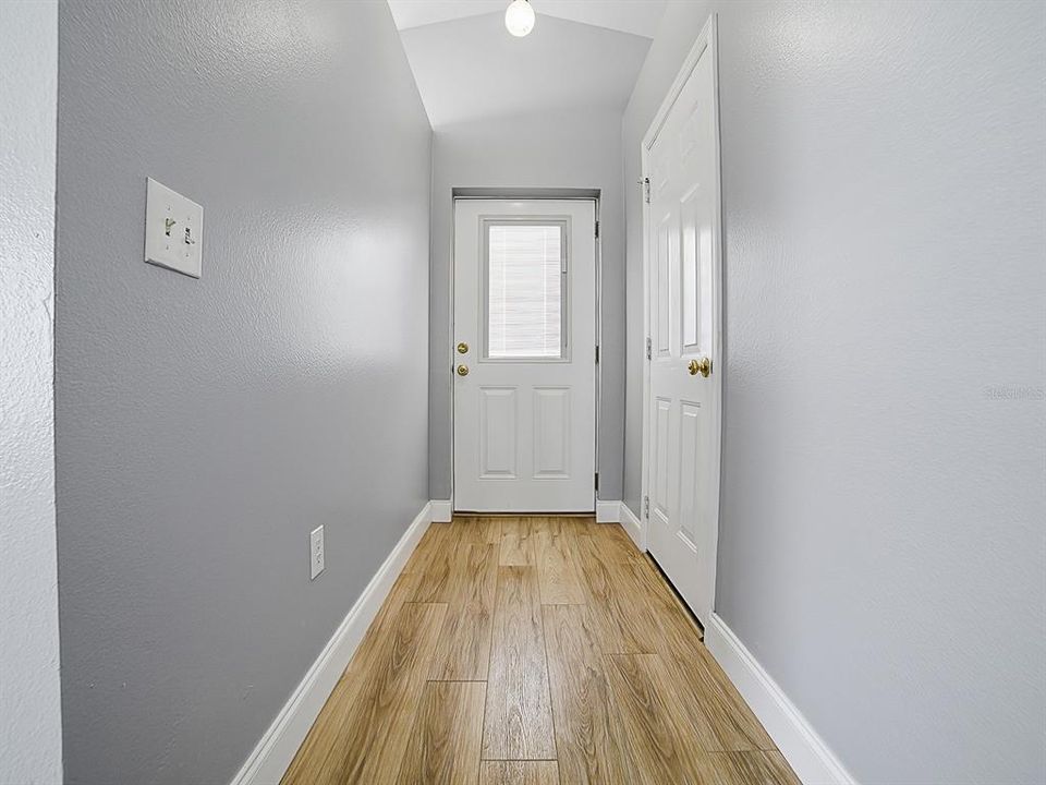 For Sale: $385,000 (3 beds, 2 baths, 1112 Square Feet)