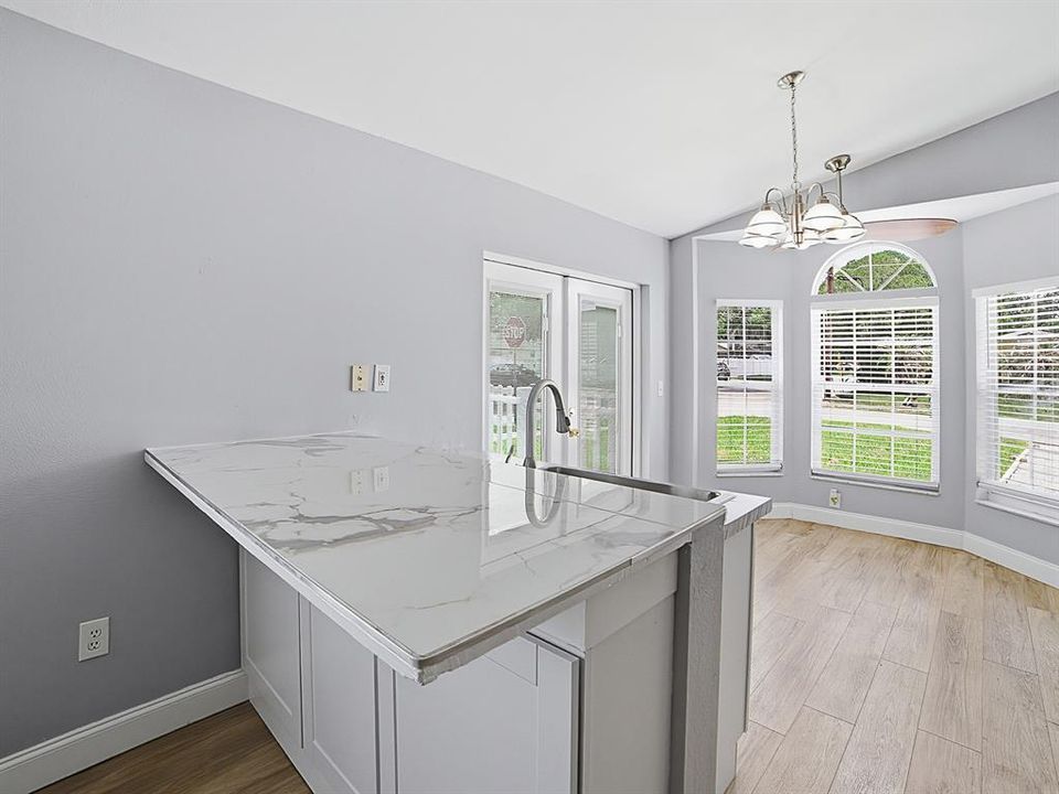For Sale: $385,000 (3 beds, 2 baths, 1112 Square Feet)