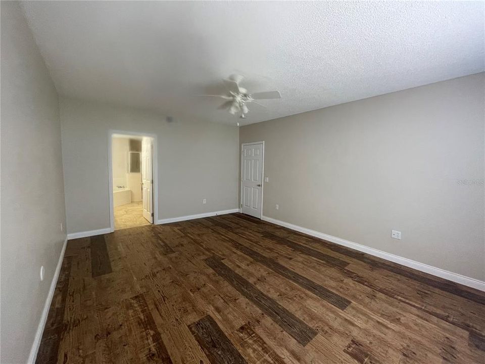En Venta: $589,000 (5 camas, 3 baños, 2456 Pies cuadrados)