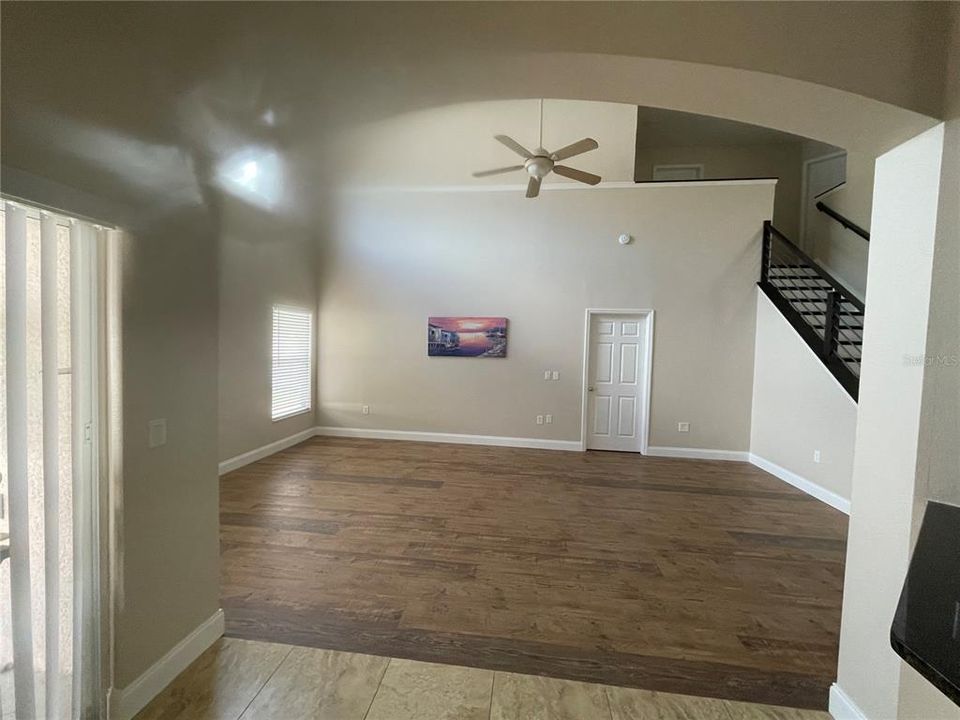 En Venta: $589,000 (5 camas, 3 baños, 2456 Pies cuadrados)