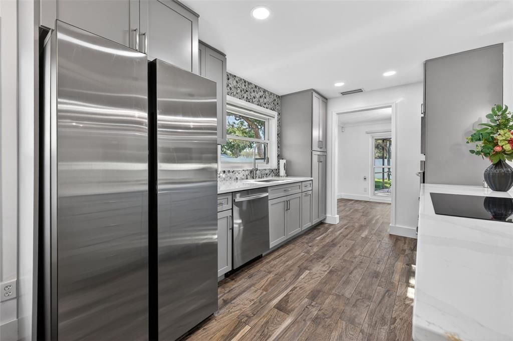 Active With Contract: $499,000 (3 beds, 2 baths, 1724 Square Feet)