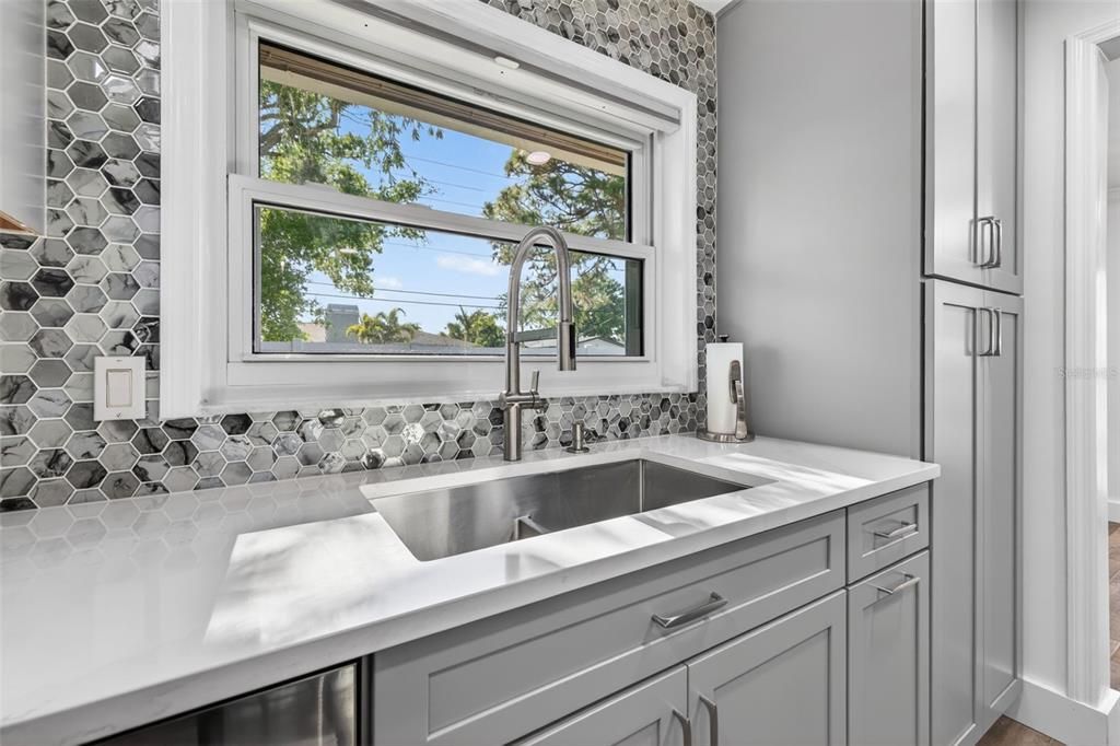 Active With Contract: $499,000 (3 beds, 2 baths, 1724 Square Feet)