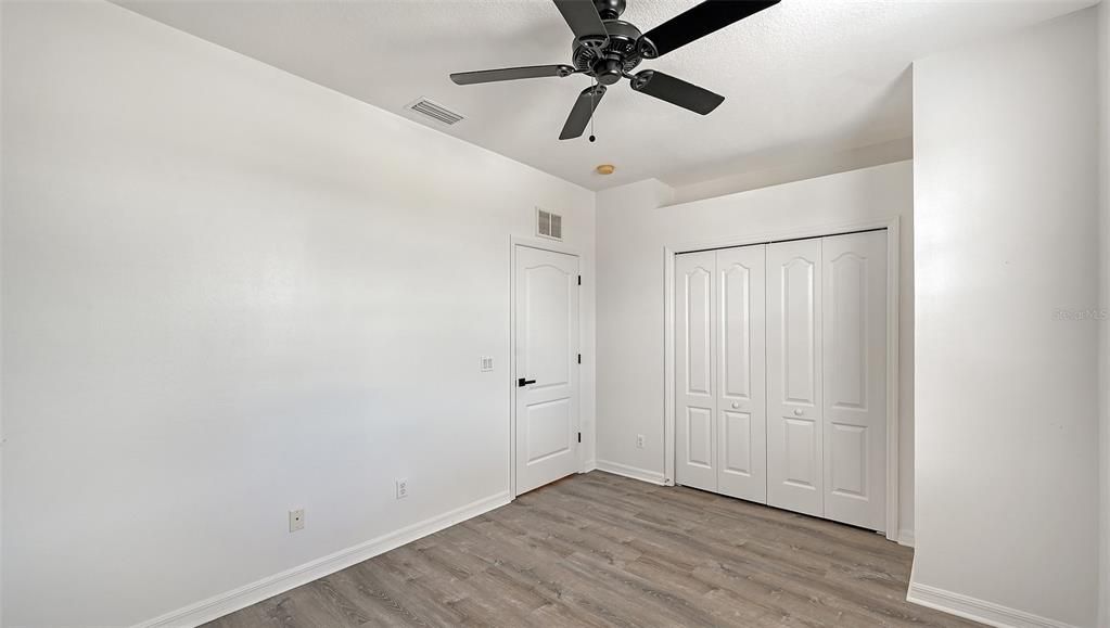 For Sale: $199,995 (2 beds, 2 baths, 1268 Square Feet)