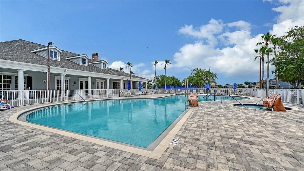 For Sale: $199,995 (2 beds, 2 baths, 1268 Square Feet)