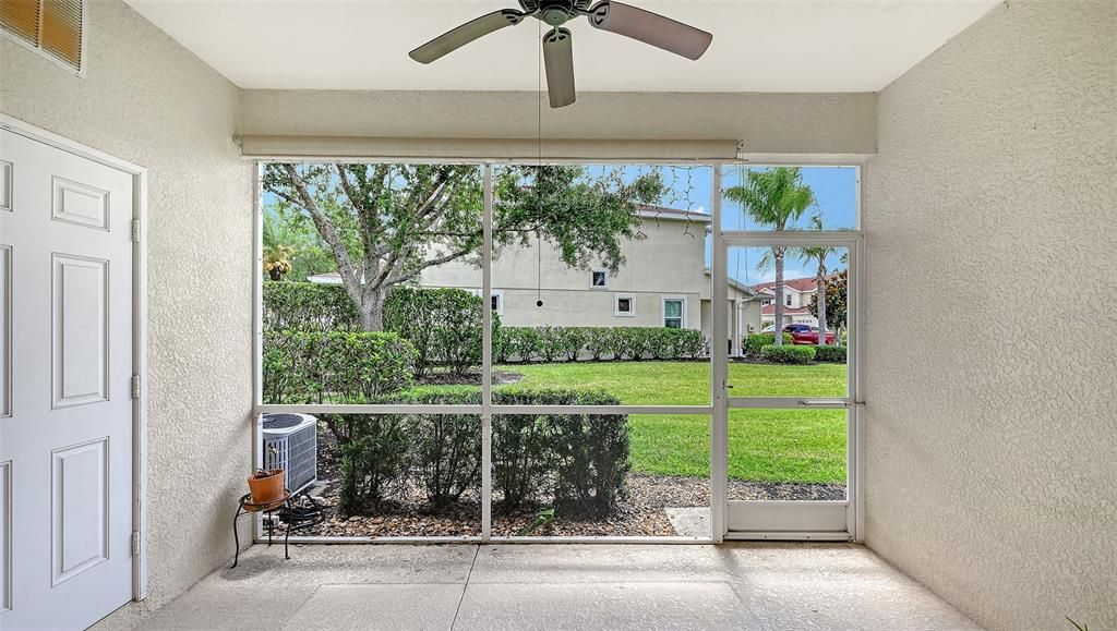 For Sale: $199,995 (2 beds, 2 baths, 1268 Square Feet)