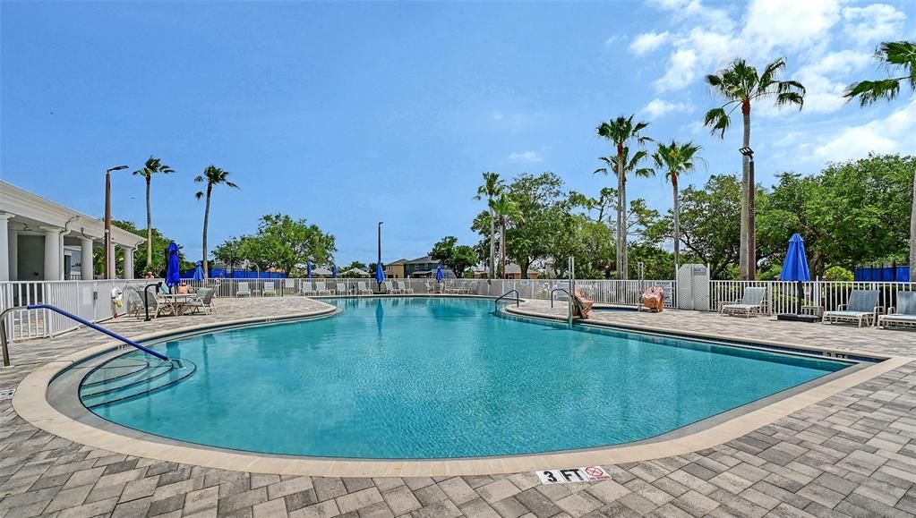 For Sale: $199,995 (2 beds, 2 baths, 1268 Square Feet)