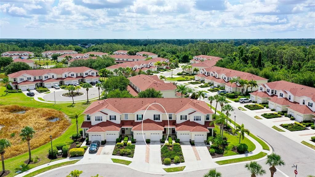 For Sale: $199,995 (2 beds, 2 baths, 1268 Square Feet)