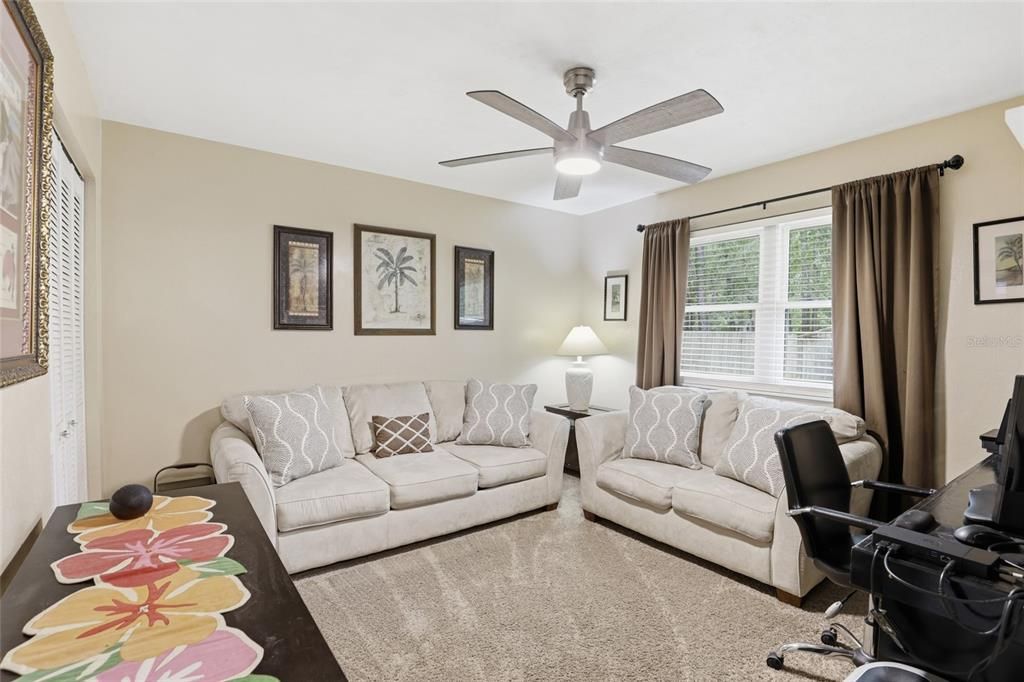 For Sale: $370,000 (3 beds, 2 baths, 1578 Square Feet)