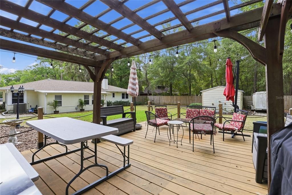 For Sale: $370,000 (3 beds, 2 baths, 1578 Square Feet)