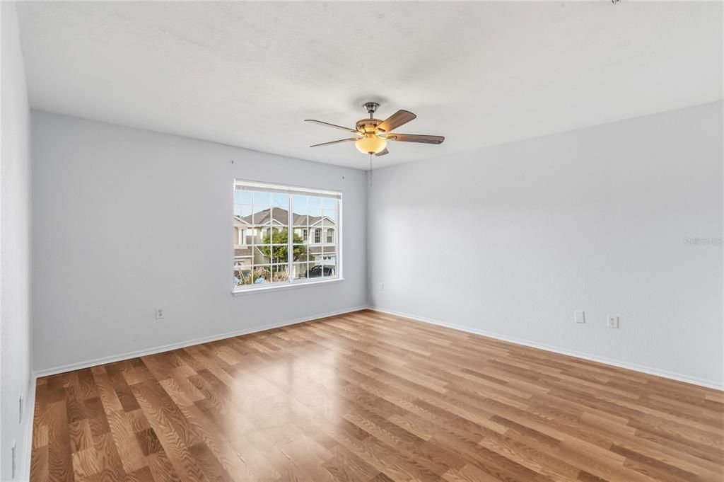 For Rent: $2,900 (4 beds, 2 baths, 1680 Square Feet)
