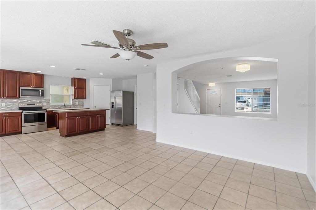 For Rent: $2,900 (4 beds, 2 baths, 1680 Square Feet)