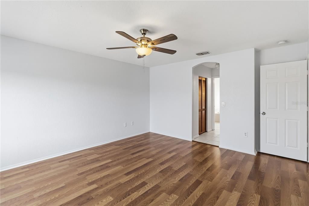 For Rent: $2,900 (4 beds, 2 baths, 1680 Square Feet)