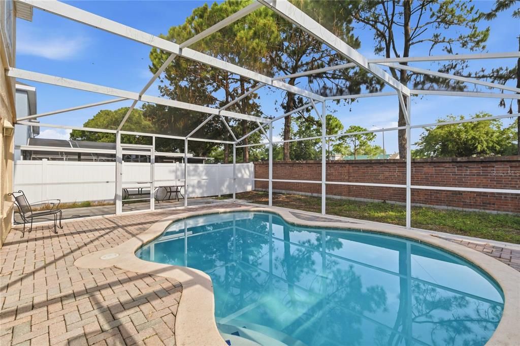 For Rent: $2,900 (4 beds, 2 baths, 1680 Square Feet)