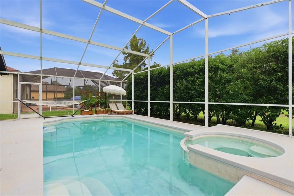 Active With Contract: $579,000 (4 beds, 2 baths, 2565 Square Feet)