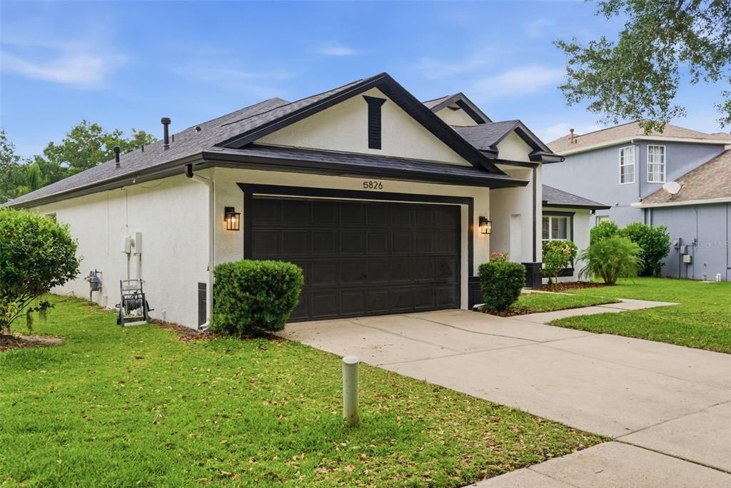 Active With Contract: $579,000 (4 beds, 2 baths, 2565 Square Feet)