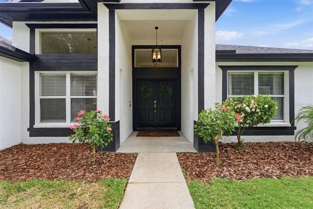 Active With Contract: $579,000 (4 beds, 2 baths, 2565 Square Feet)