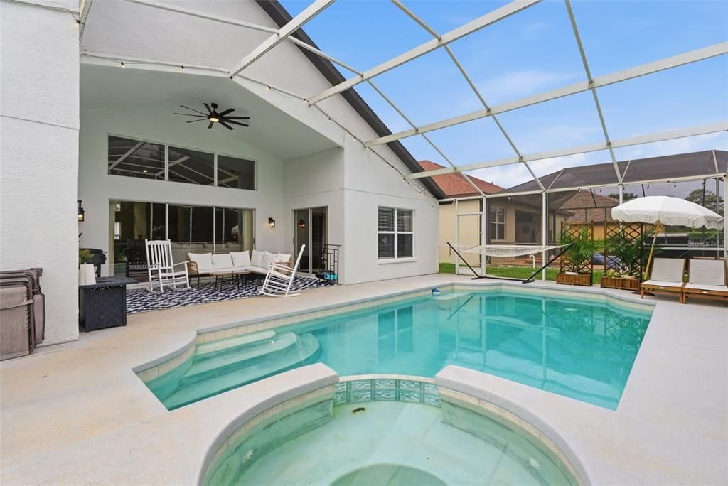 Active With Contract: $579,000 (4 beds, 2 baths, 2565 Square Feet)