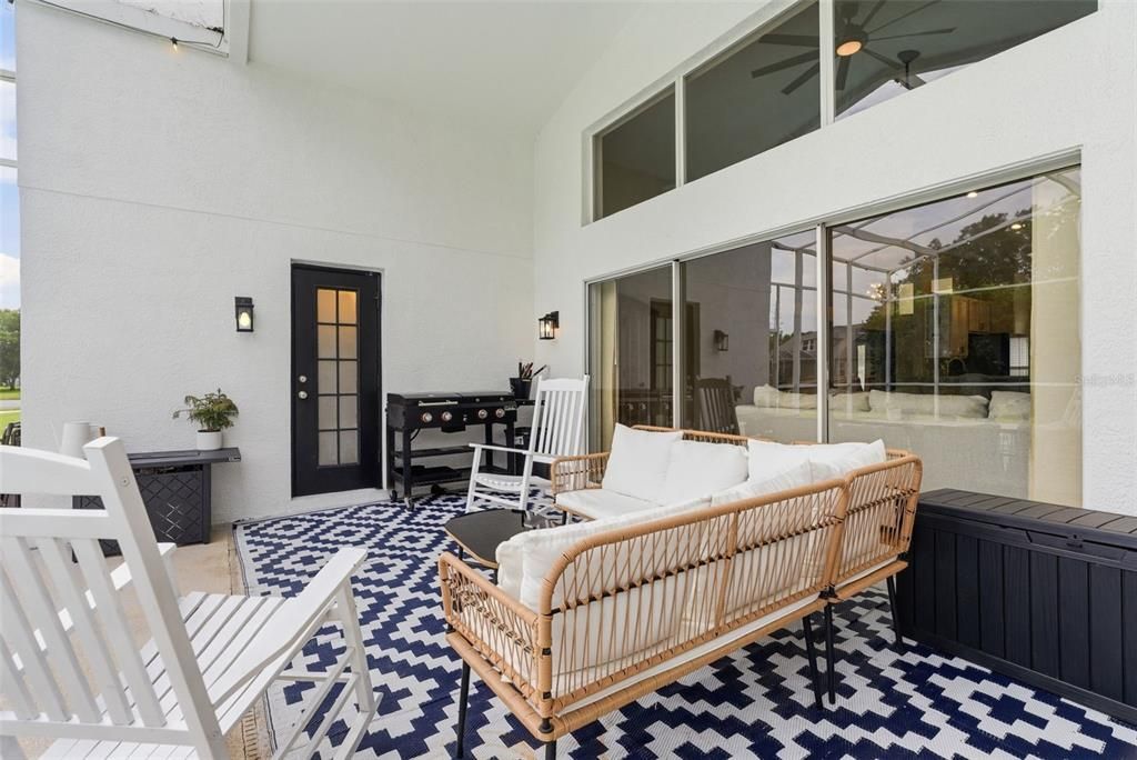 Active With Contract: $579,000 (4 beds, 2 baths, 2565 Square Feet)