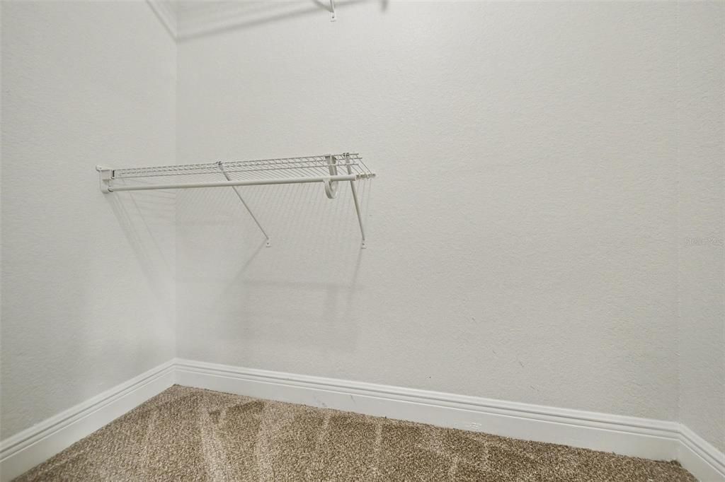 For Sale: $469,900 (4 beds, 2 baths, 2348 Square Feet)