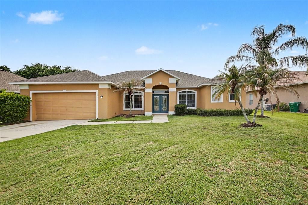 For Sale: $469,900 (4 beds, 2 baths, 2348 Square Feet)