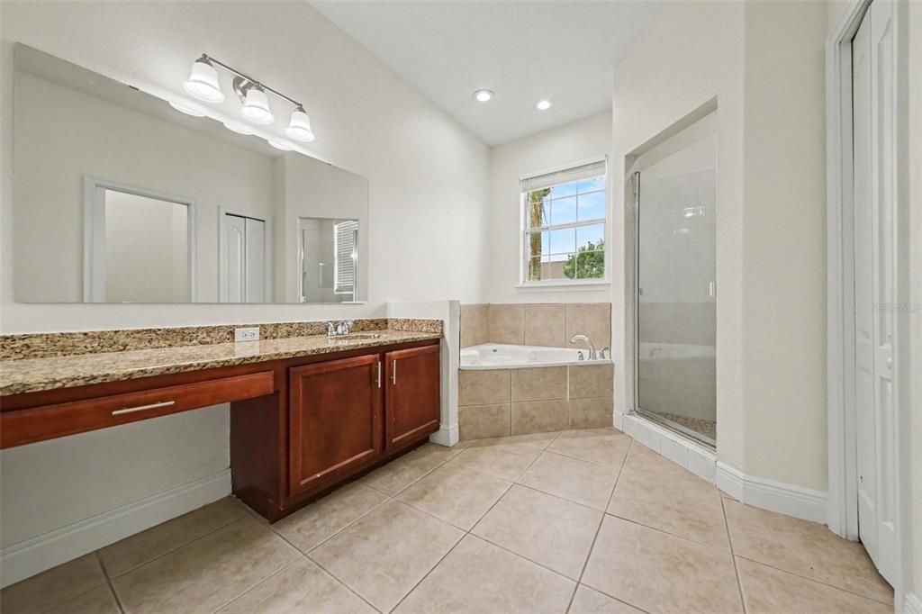 For Sale: $469,900 (4 beds, 2 baths, 2348 Square Feet)