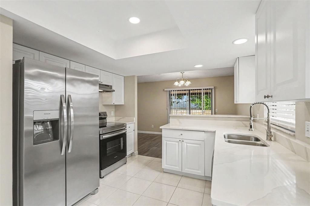 Activo con contrato: $319,900 (3 camas, 2 baños, 1244 Pies cuadrados)