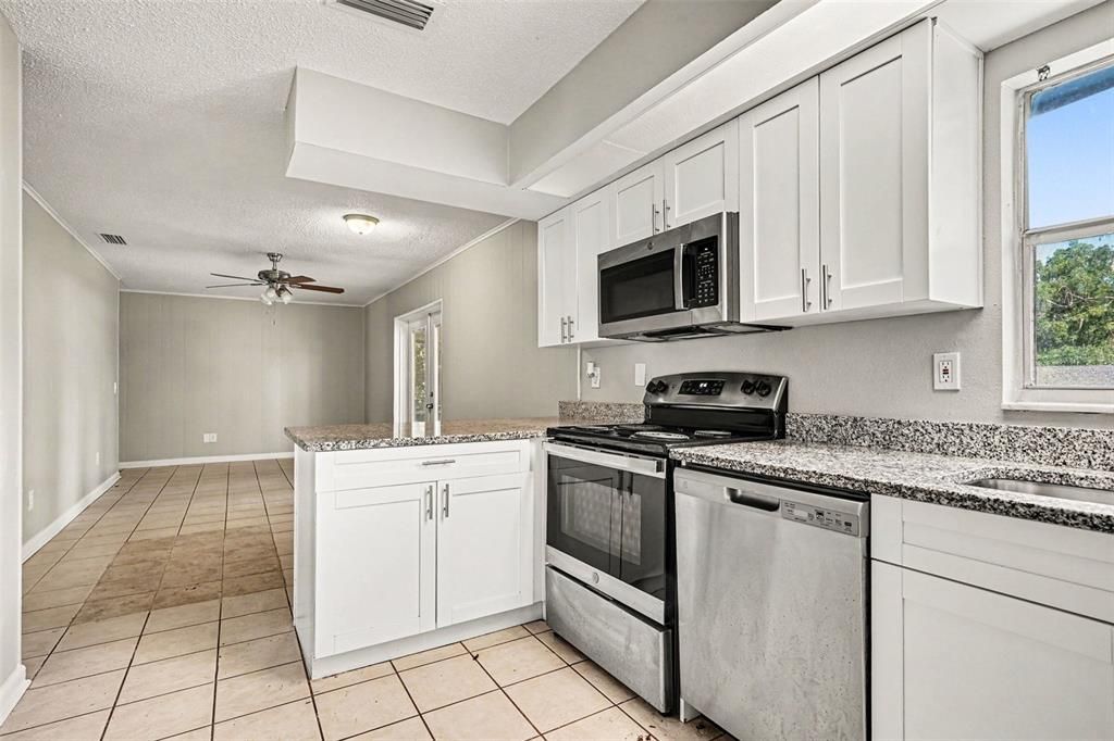 For Sale: $324,900 (3 beds, 2 baths, 1626 Square Feet)