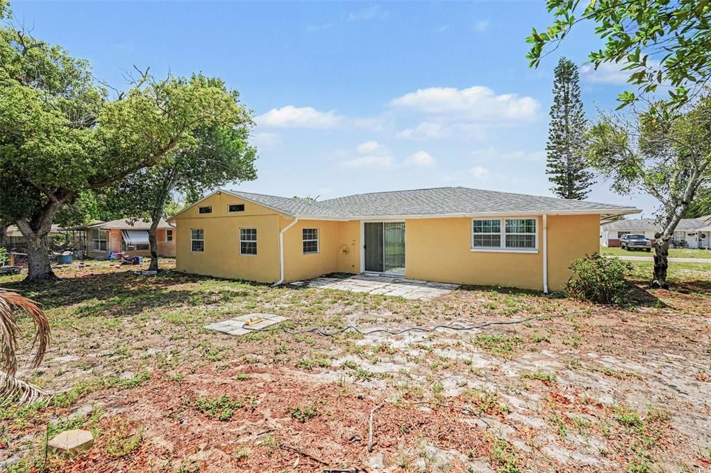 Activo con contrato: $254,900 (3 camas, 2 baños, 1180 Pies cuadrados)