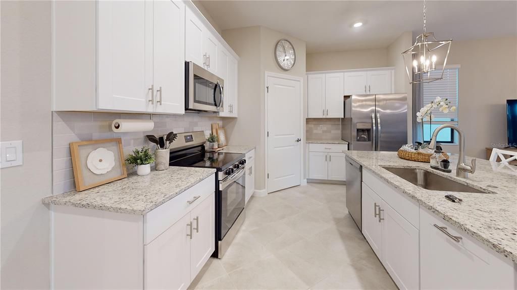 For Rent: $2,800 (3 beds, 3 baths, 2198 Square Feet)