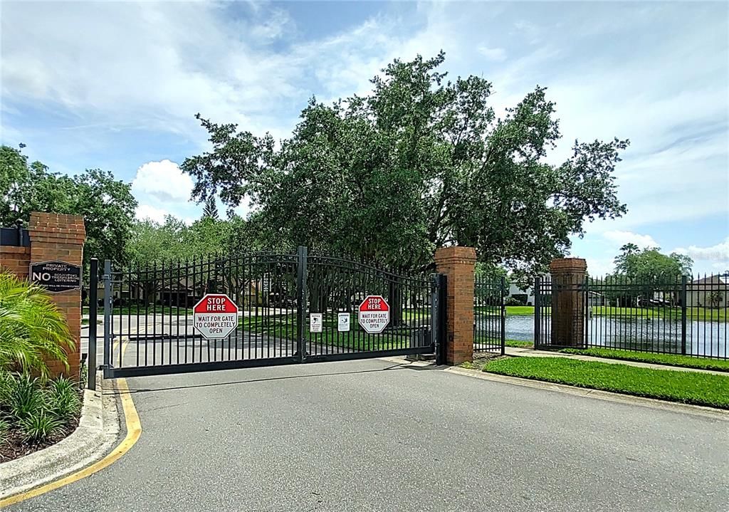 For Rent: $2,650 (4 beds, 2 baths, 2036 Square Feet)