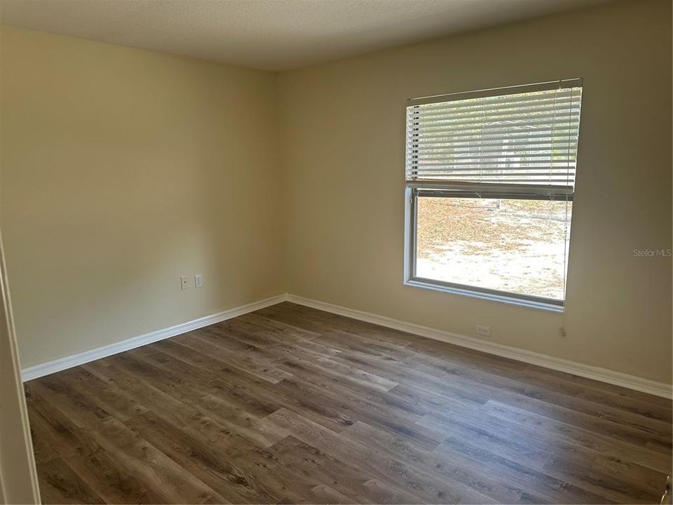 For Rent: $2,400 (4 beds, 3 baths, 3047 Square Feet)